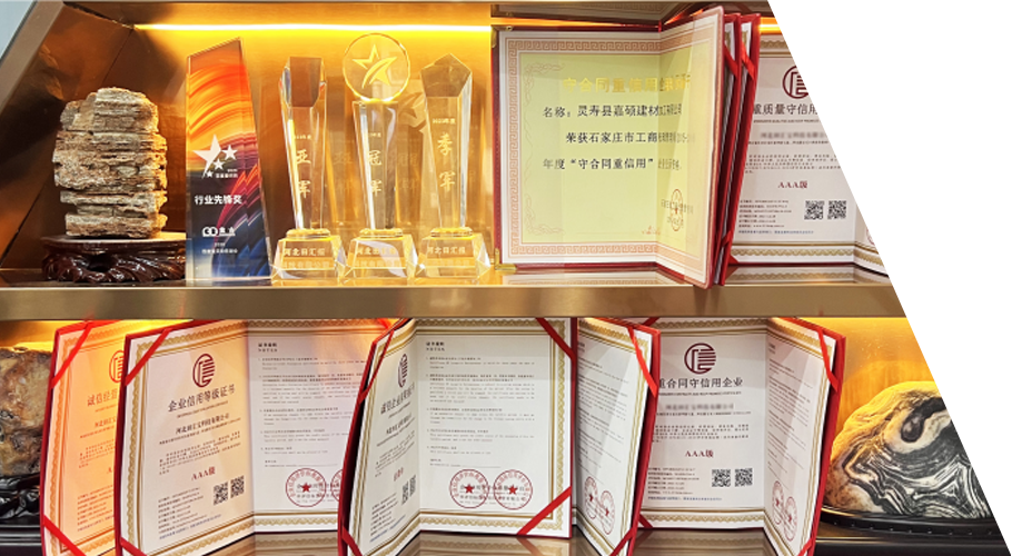 把公司做小，把產(chǎn)品做精 <br>把市場(chǎng)做大，把服務(wù)做好